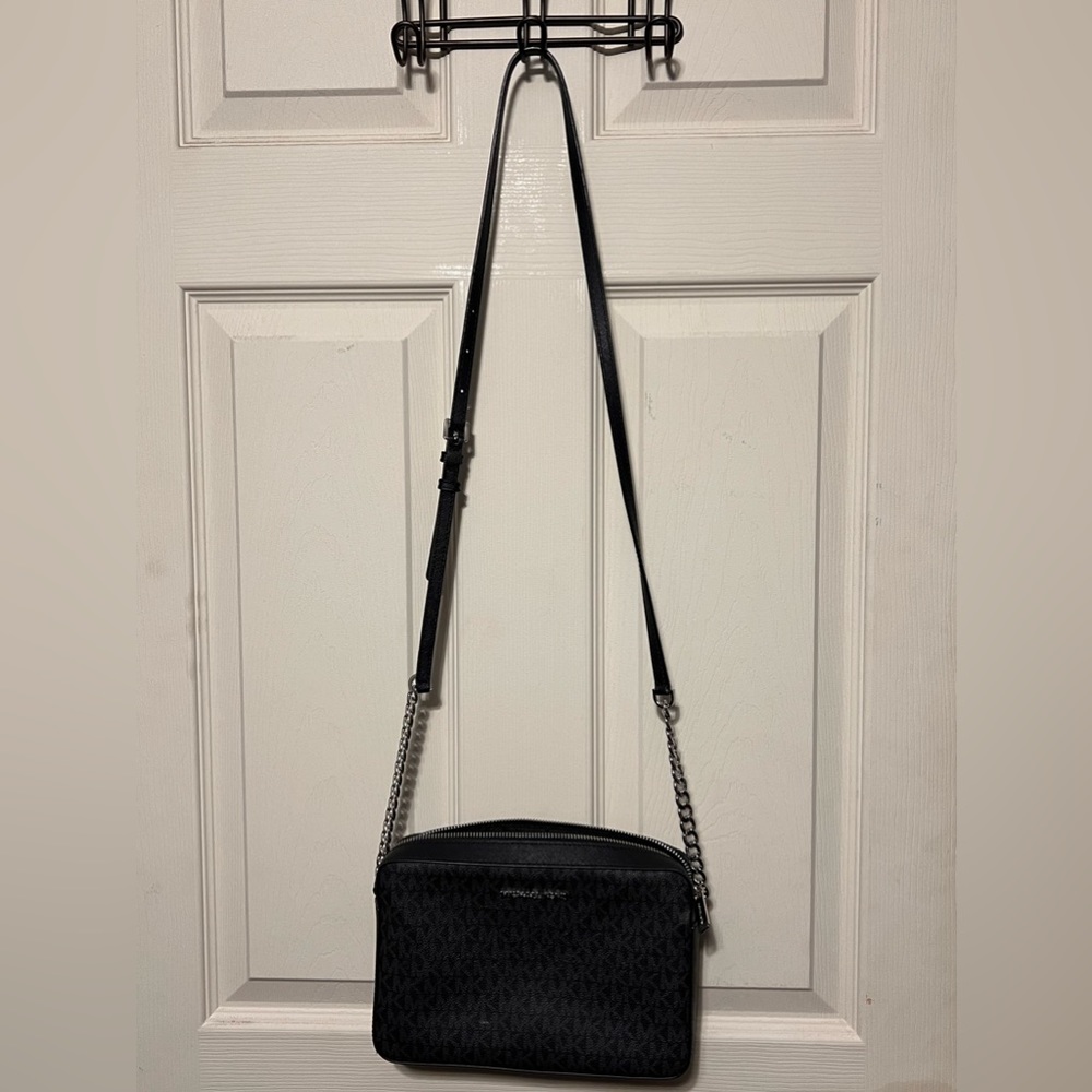 Michael Kors Jet Set Large Printed Logo Crossbody Bag - Picture 4 of 8